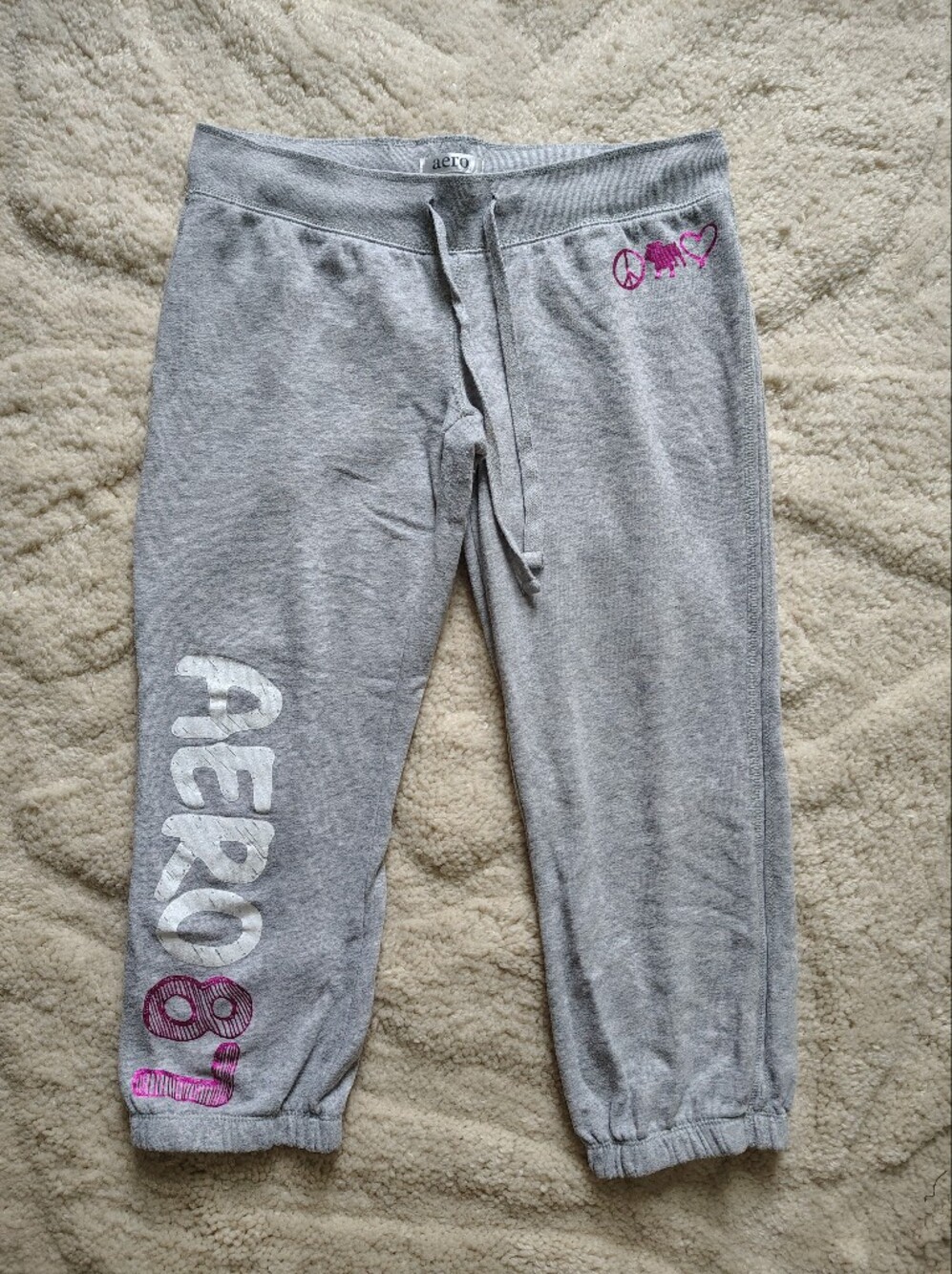☀️5/$25☀️ Aeropostale Juniors Medium Gray 'AERO 87' Cozy Jogger Capris